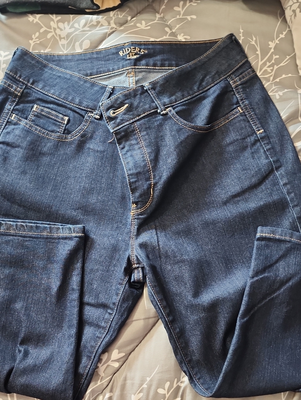 Riders by Lee Capri Jeans